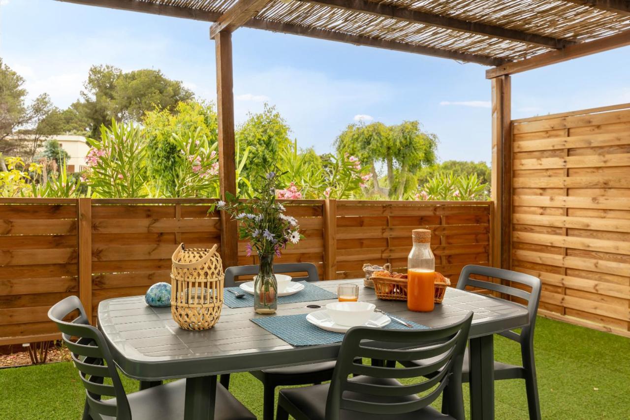 Hébergement de vacances L'estrellus, Mobil-home Climatise Au Coeur Du Vignoble A Quelques Metres De La Hyères